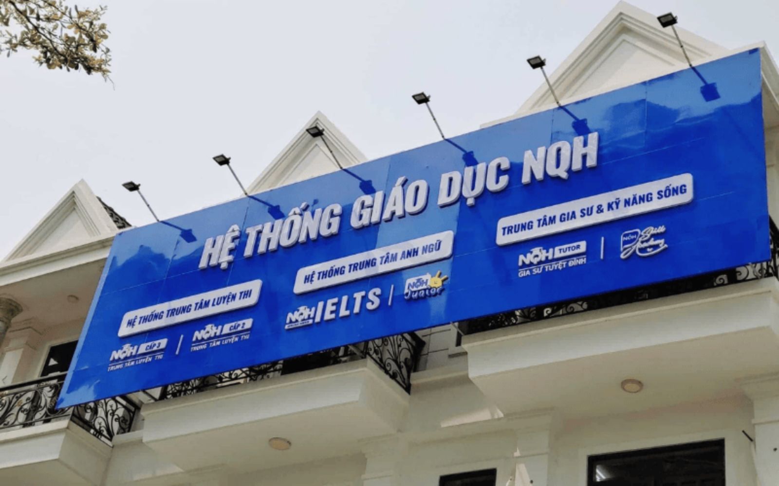 Bảng hiệu Alu chịu được nhiều điều kiện thời tiết khác nhau